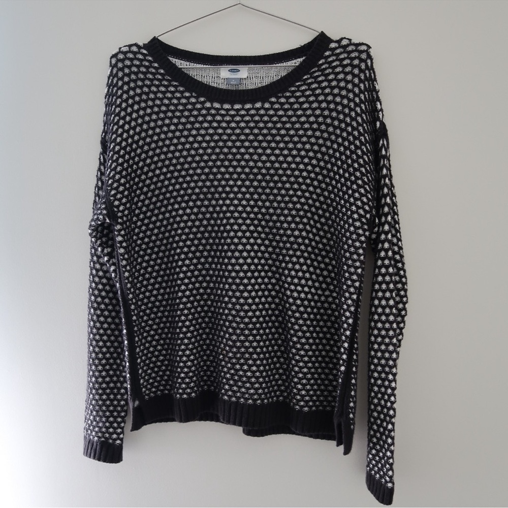 Old Navy Black and White Textured Patterned Sweater